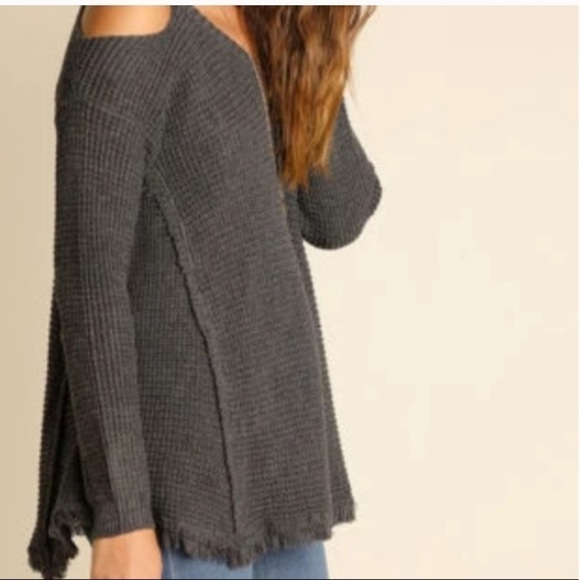 Umgee grey ribbed cold shoulder sweater Small - Picture 1 of 9